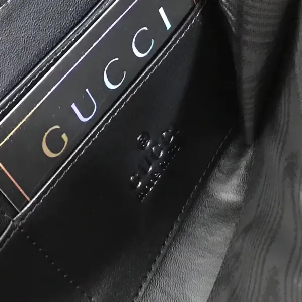 【2026】【 GUCCI 公式 旗艦店】 クッチ 財布 当日出荷 好評に付き再入荷!19.5*10*2.5CM 【2026】【 GUCCI 公式 旗艦店】 クッチ 財布 当日出荷 好評に付き再入荷!19.5*10*2.5CM