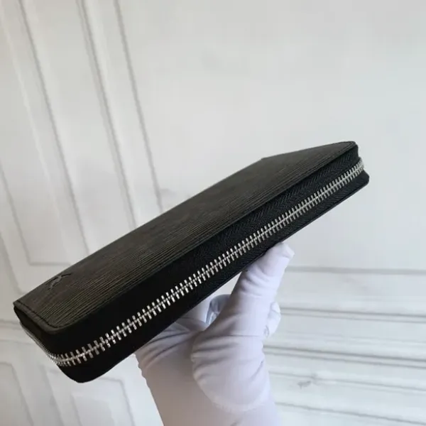 【2026】【 LOUIS VUITTON公式 旗艦店】ルイヴィトン 財布 当日出荷 好評に付き再入荷!19*10cm 【2026】【 LOUIS VUITTON公式 旗艦店】ルイヴィトン 財布 当日出荷 好評に付き再入荷!19*10cm