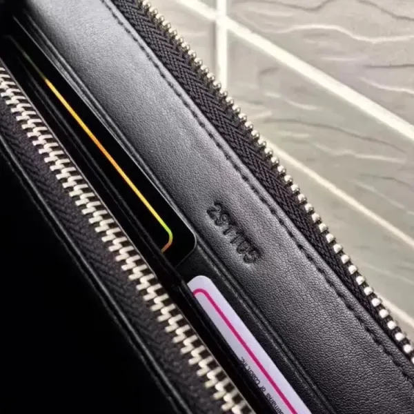 【2026】【 GUCCI 公式 旗艦店】 クッチ  財布 当日出荷 好評に付き再入荷！19*10*2.5 CM