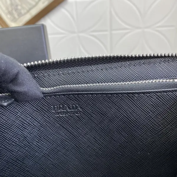 【2026】PRADA（プラダ） 財布19x12cm