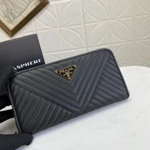 【2026】PRADA（プラダ） 財布19x12cm