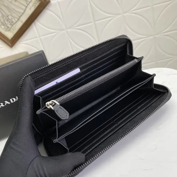【2026】PRADA（プラダ） 財布19x12cm