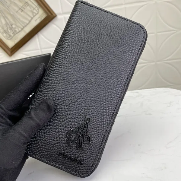 【2026】PRADA（プラダ） 財布19x12cm