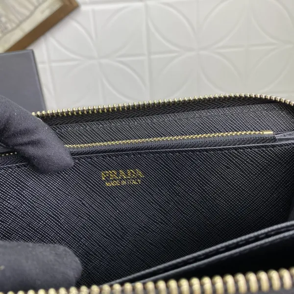【2026】PRADA（プラダ） 財布19x12cm