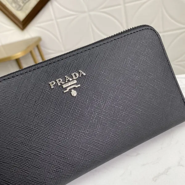 【2026】PRADA（プラダ） 財布19x12cm