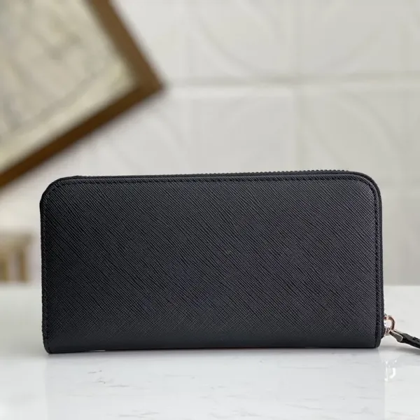 【2026】PRADA（プラダ） 財布19x12cm