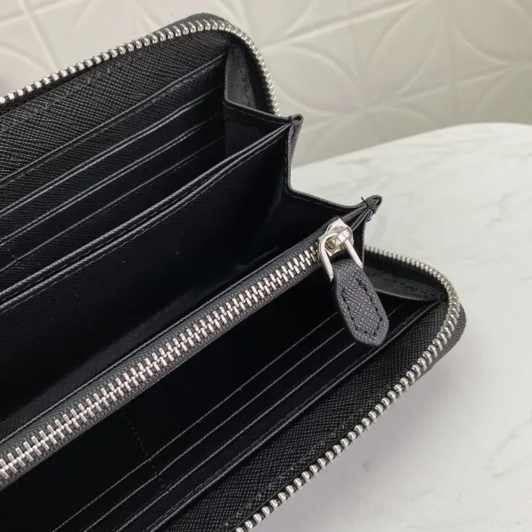 【2026】PRADA（プラダ） 財布19x12cm