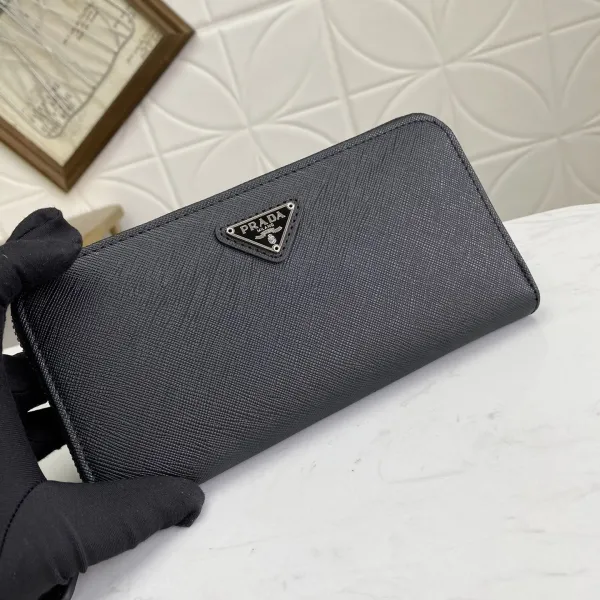 【2026】PRADA（プラダ） 財布19x12cm