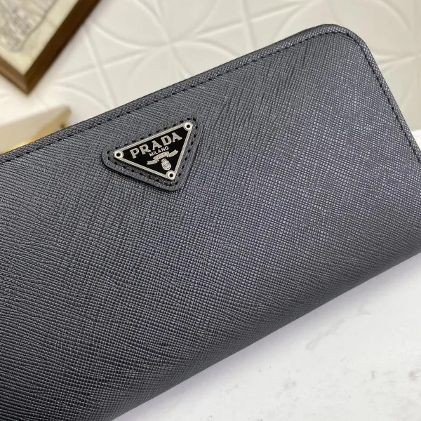 【2026】PRADA（プラダ） 財布19x12cm