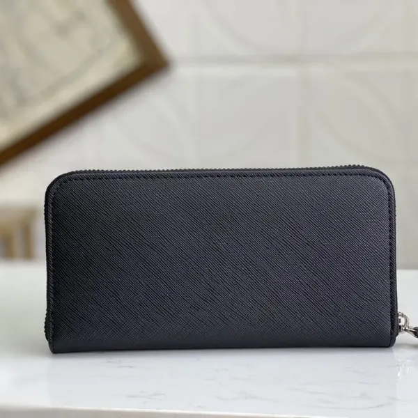 【2026】PRADA（プラダ） 財布19x12cm