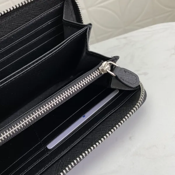 【2026】PRADA（プラダ） 財布19x12cm