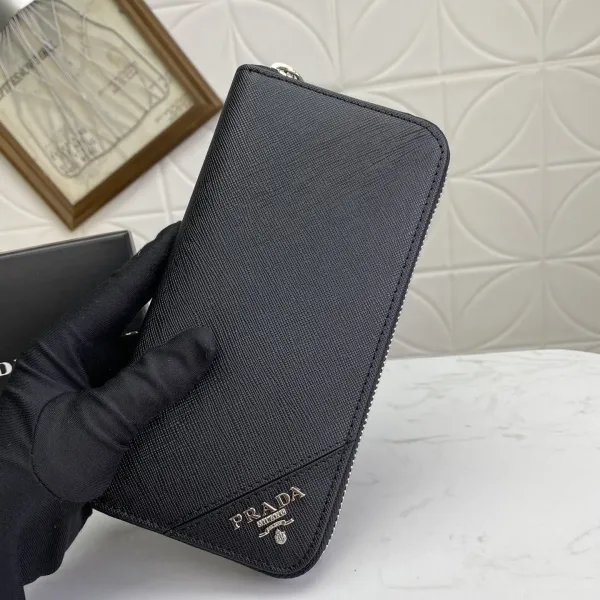 【2026】PRADA（プラダ） 財布19x12cm
