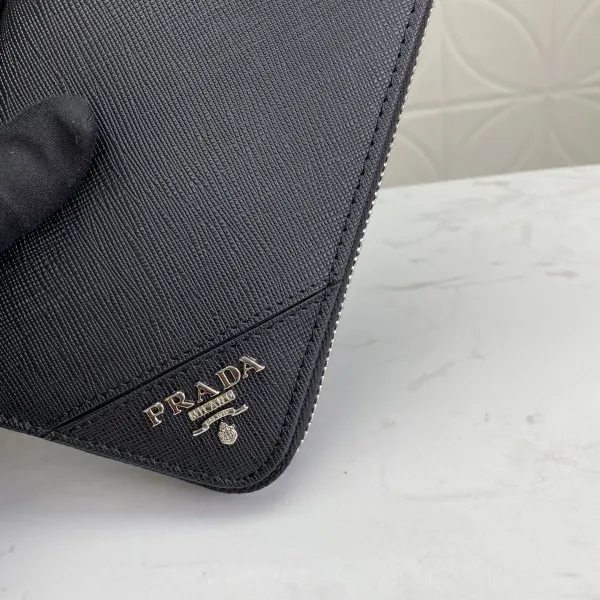 【2026】PRADA（プラダ） 財布19x12cm