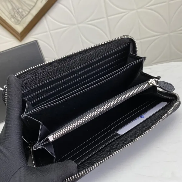 【2026】PRADA（プラダ） 財布19x12cm