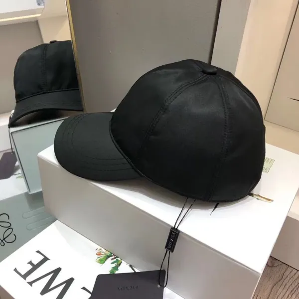 【2026】【PRADA公式 旗艦店】（プラダ)ベースボールキャップ