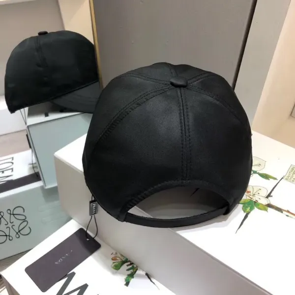 【2026】【PRADA公式 旗艦店】（プラダ)ベースボールキャップ