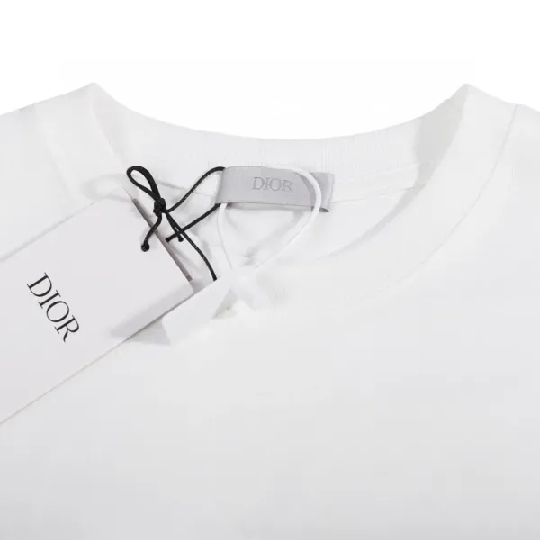 【2026】【DIOR  公式旗艦店】ディオール   Tシャツ ご好評に付き再入荷！