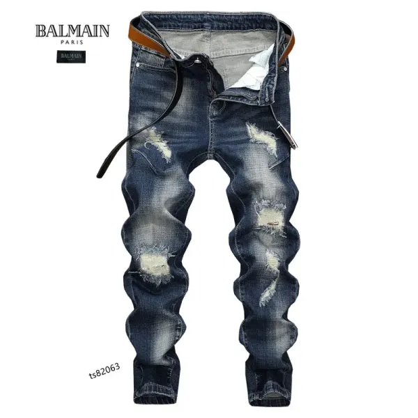 【2026】BALMAIN ジーンズ
