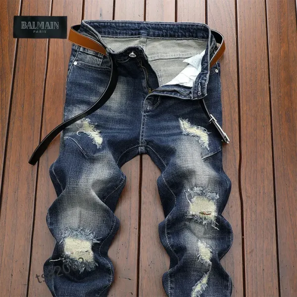 【2026】BALMAIN ジーンズ