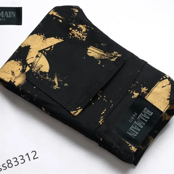 【2026】BALMAIN ジーンズ
