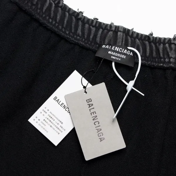 【2026】【BALENCIAGA 公式旗艦店】バレンシアガ ショートパンツ ご好評に付き再入荷! 【2026】【BALENCIAGA 公式旗艦店】バレンシアガ ショートパンツ ご好評に付き再入荷!
