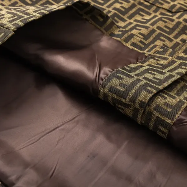 【2026】【FENDI 公式旗艦店】 フェンディ シャツ ご好評に付き再入荷! 【2026】【FENDI 公式旗艦店】 フェンディ シャツ ご好評に付き再入荷!