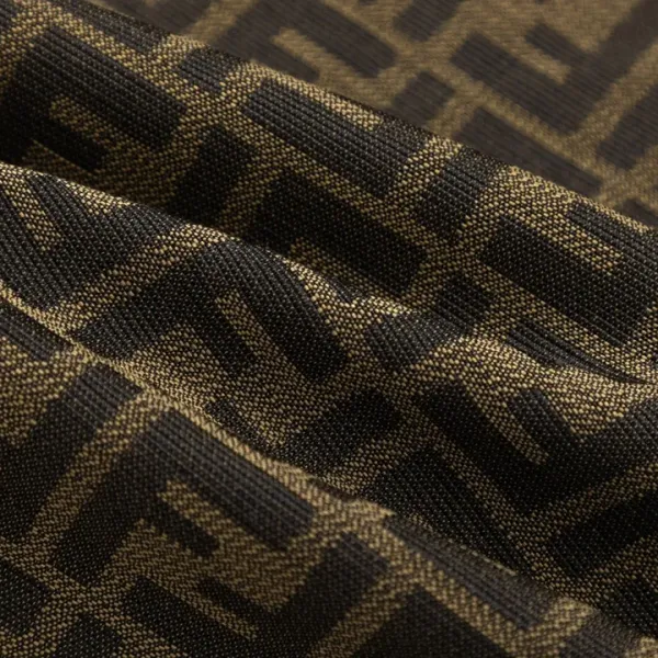 【2026】【FENDI 公式旗艦店】 フェンディ シャツ ご好評に付き再入荷! 【2026】【FENDI 公式旗艦店】 フェンディ シャツ ご好評に付き再入荷!