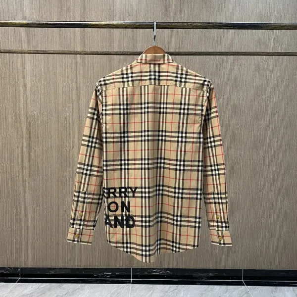 【2026】【BURBERRY 公式 旗艦店】バーバリー シャツ  ご好評に付き再入荷！
