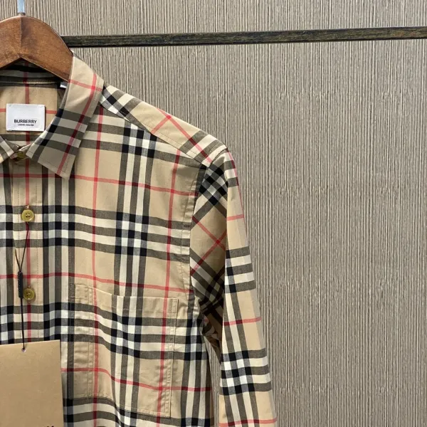 【2026】【BURBERRY 公式 旗艦店】バーバリー シャツ  ご好評に付き再入荷！