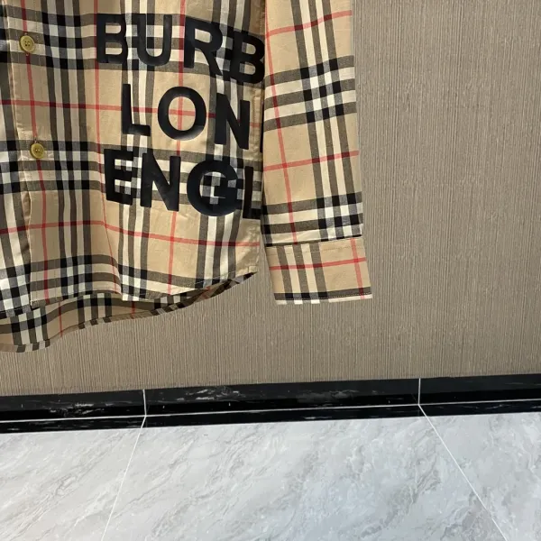 【2026】【BURBERRY 公式 旗艦店】バーバリー シャツ  ご好評に付き再入荷！