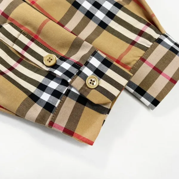 【2026】【BURBERRY 公式旗艦店】バーバリー シャツ ご好評に付き再入荷! 【2026】【BURBERRY 公式旗艦店】バーバリー シャツ ご好評に付き再入荷!