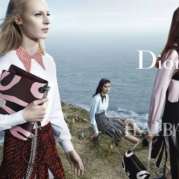 【2026】【 Dior 旗艦店】ご好評に付き再入荷!! 【2026】【 Dior 旗艦店】ご好評に付き再入荷!!