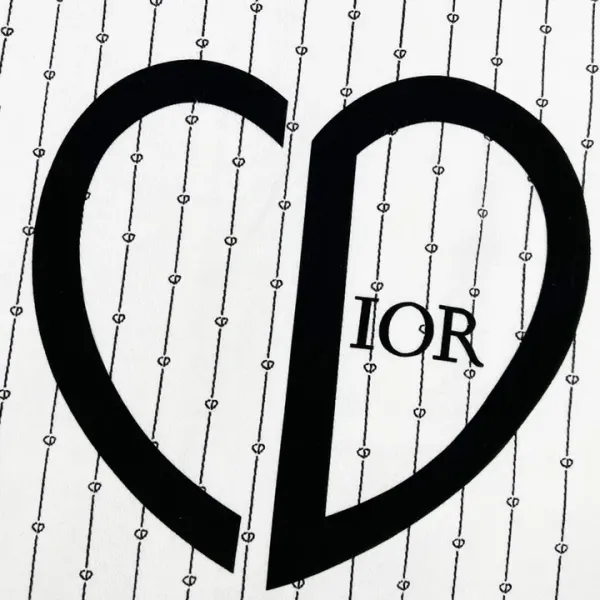 【2026】【 DIOR 公式旗艦店】 ディオール シャツ ご好評に付き再入荷! 【2026】【 DIOR 公式旗艦店】 ディオール シャツ ご好評に付き再入荷!
