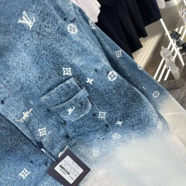 【2026】【 LOUIS VUITTON 公式旗艦店】ルイヴィトン カウボーイ服 好評に付き再入荷! 【2026】【 LOUIS VUITTON 公式旗艦店】ルイヴィトン カウボーイ服 好評に付き再入荷!