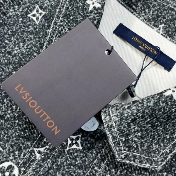 【2026】【LOUIS VUITTON 公式旗艦店】ルイヴィトン  シャツ   ご好評に付き再入荷！