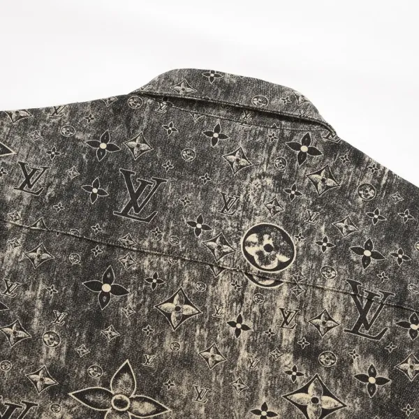 【2026】【 LOUIS VUITTON 公式旗艦店】ルイヴィトン シャツ ご好評に付き再入荷! 【2026】【 LOUIS VUITTON 公式旗艦店】ルイヴィトン シャツ ご好評に付き再入荷!