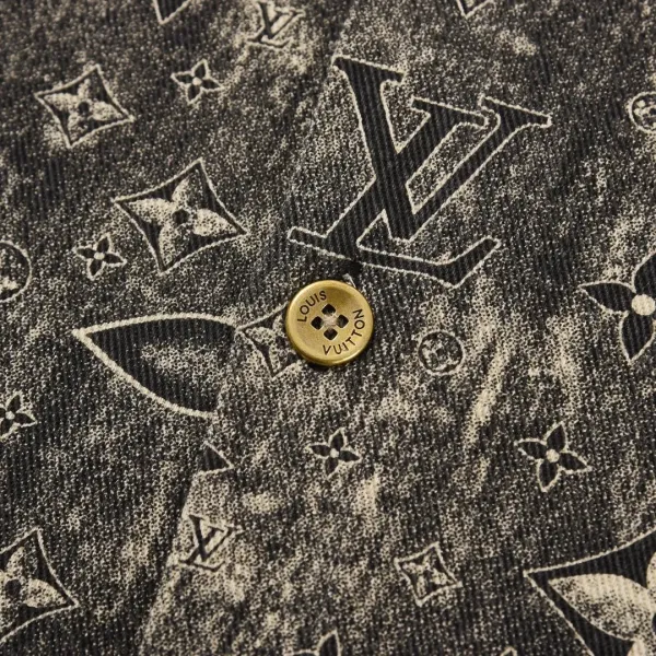 【2026】【 LOUIS VUITTON 公式旗艦店】ルイヴィトン シャツ ご好評に付き再入荷! 【2026】【 LOUIS VUITTON 公式旗艦店】ルイヴィトン シャツ ご好評に付き再入荷!
