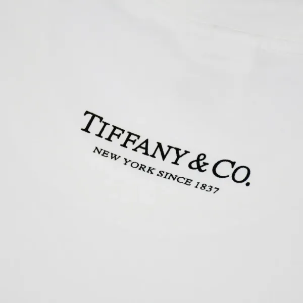 【2026】Supreme 21FW Tiffany Co Box Logo Tee ティファニーコラボ 半袖Tシャツ シュプリーム 【2026】Supreme 21FW Tiffany Co Box Logo Tee ティファニーコラボ 半袖Tシャツ シュプリーム