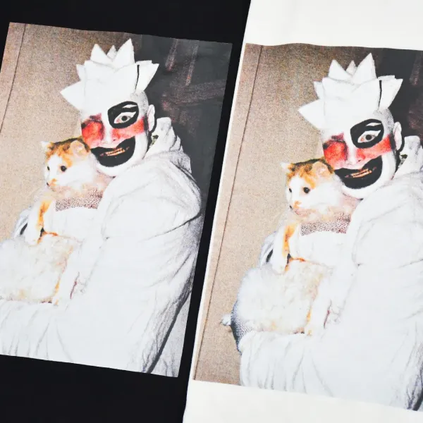 【2026】Supreme 20SS Leigh Bowery アーティストコラボ ピエロを抱えた子猫プリント 半袖Tシャツ シュプリーム