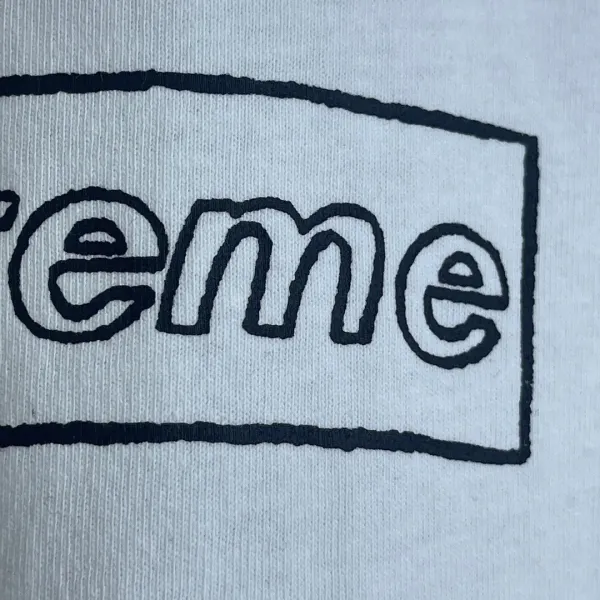 【2026】シュプリームSupreme 21ss Week 18 × KAWS 連名 チョーク LOGO クレヨン スケッチ レター ボックス ロゴ 半袖 Tシャツ 【2026】シュプリームSupreme 21ss Week 18 × KAWS 連名 チョーク LOGO クレヨン スケッチ レター ボックス ロゴ 半袖 Tシャツ