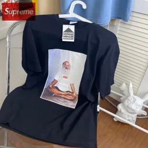 【2026】シュプリームSupreme 21FW Rick Rubin Tee 白ひげ老人写真半袖Tシャツ 人気 【2026】シュプリームSupreme 21FW Rick Rubin Tee 白ひげ老人写真半袖Tシャツ 人気