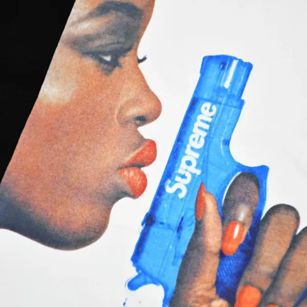 【2026】シュプリームSupreme SS21 Week 1 Water Pistol Tee 水鉄砲プリント 半袖Tシャツ 人気 【2026】シュプリームSupreme SS21 Week 1 Water Pistol Tee 水鉄砲プリント 半袖Tシャツ 人気