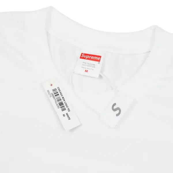 【2026】シュプリームSupreme Chicago Metal Box Logo Tee White シカゴ限定 半袖Tシャツ 人気 【2026】シュプリームSupreme Chicago Metal Box Logo Tee White シカゴ限定 半袖Tシャツ 人気