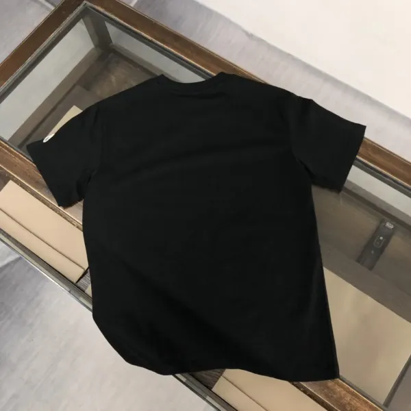 【2026】MONCLER モンクレール 半袖シャツ Tシャツ 長く着て変形しにくい シンプルの風格 ファッション かっこいい 白 黒 グレー 男女兼用 【2026】MONCLER モンクレール 半袖シャツ Tシャツ 長く着て変形しにくい シンプルの風格 ファッション かっこいい 白 黒 グレー 男女兼用