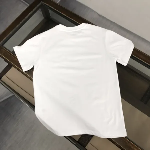 【2026】MONCLER モンクレール 半袖シャツ Tシャツ 長く着て変形しにくい シンプルの風格 ファッション かっこいい 白 黒 グレー 男女兼用 【2026】MONCLER モンクレール 半袖シャツ Tシャツ 長く着て変形しにくい シンプルの風格 ファッション かっこいい 白 黒 グレー 男女兼用