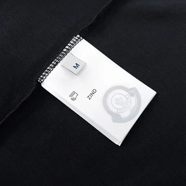 【2026】MONCLER モンクレール 半袖シャツ Tシャツ シンプルの風格 かっこいい 白 黒 男女兼用 【2026】MONCLER モンクレール 半袖シャツ Tシャツ シンプルの風格 かっこいい 白 黒 男女兼用