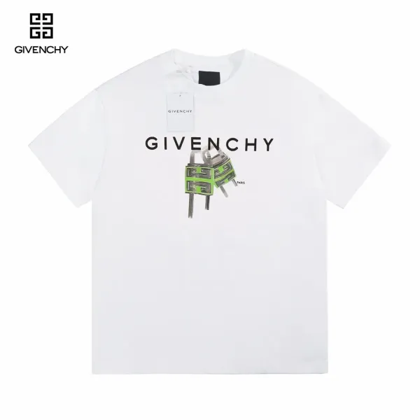 【2026】【GIVENCHY 公式旗艦店】ジバンシー  Tシャツ ご好評に付き再入荷！