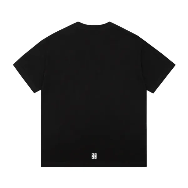 【2026】【GIVENCHY 公式旗艦店】ジバンシー  Tシャツ ご好評に付き再入荷！