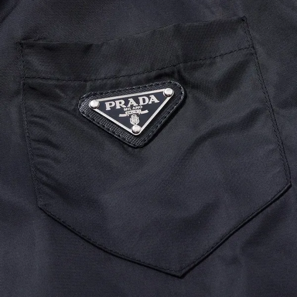 【2026】【PRADA 公式旗艦店】プラダ Tシャツ ご好評に付き再入荷! 【2026】【PRADA 公式旗艦店】プラダ Tシャツ ご好評に付き再入荷!