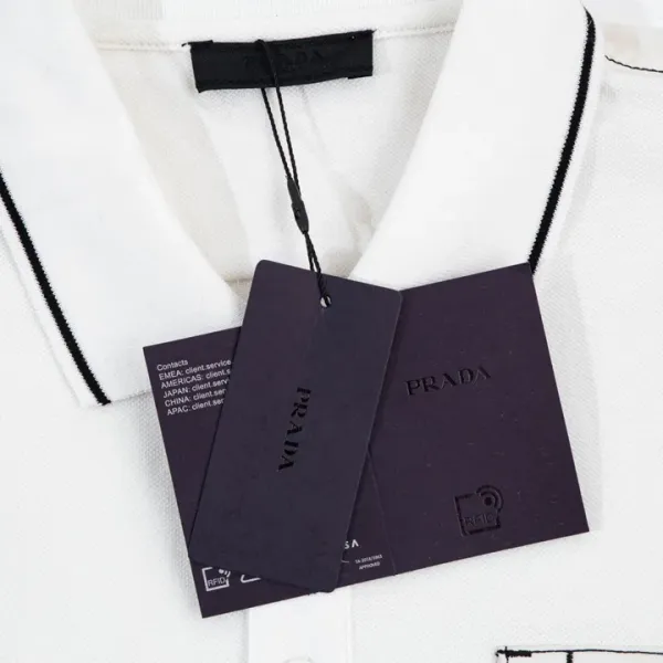【2026】【 PRADA  公式旗艦店】プラダ    Tシャツ ご好評に付き再入荷！